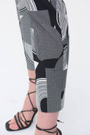 Joseph Ribkoff Vanilla/Black Geometric Print Millennium Cropped Pants Style 231270