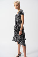 JOSEPH RIBKOFF BLACK/VANILLA CONVERSASIONAL PRINT COCOON DRESS STYLE 251140