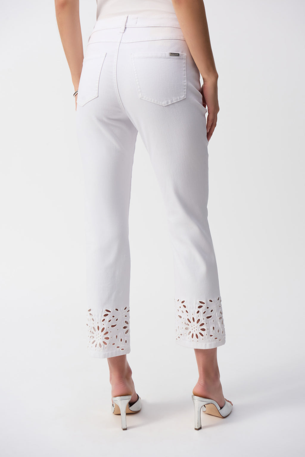 Joseph Ribkoff White Straight Fit Cropped Jeans Style 251965