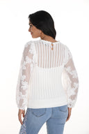 Frank Lyman  Off-White Knit Sweater Top Style 256721U