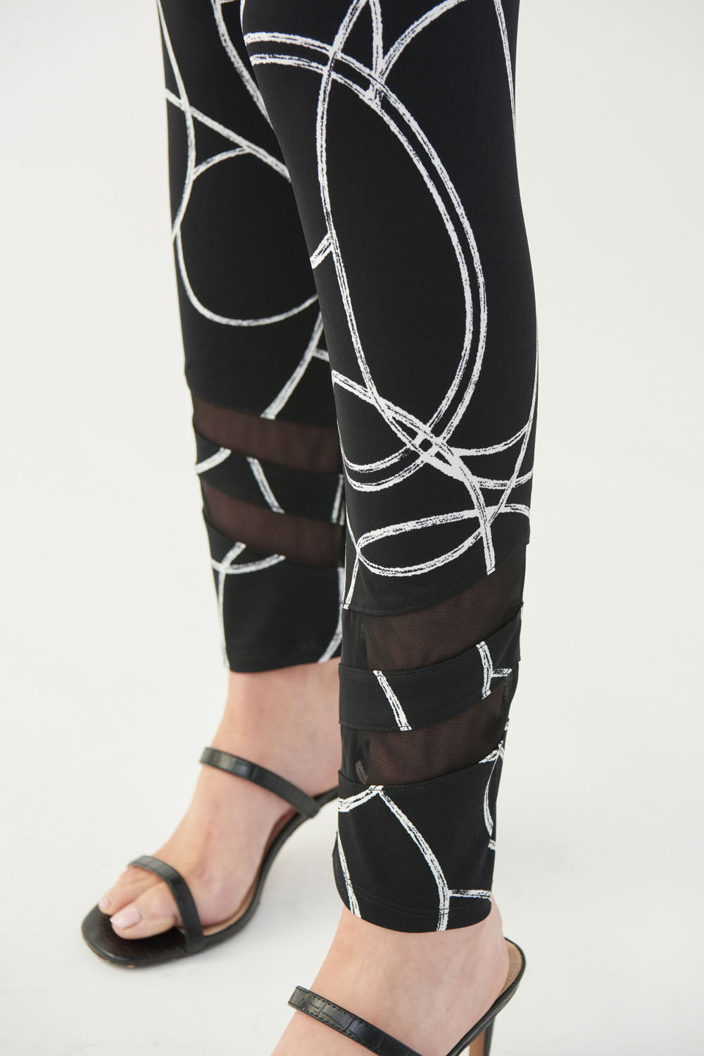 Joseph Ribkoff Black-Vanilla Circle Print Legging Style 221213